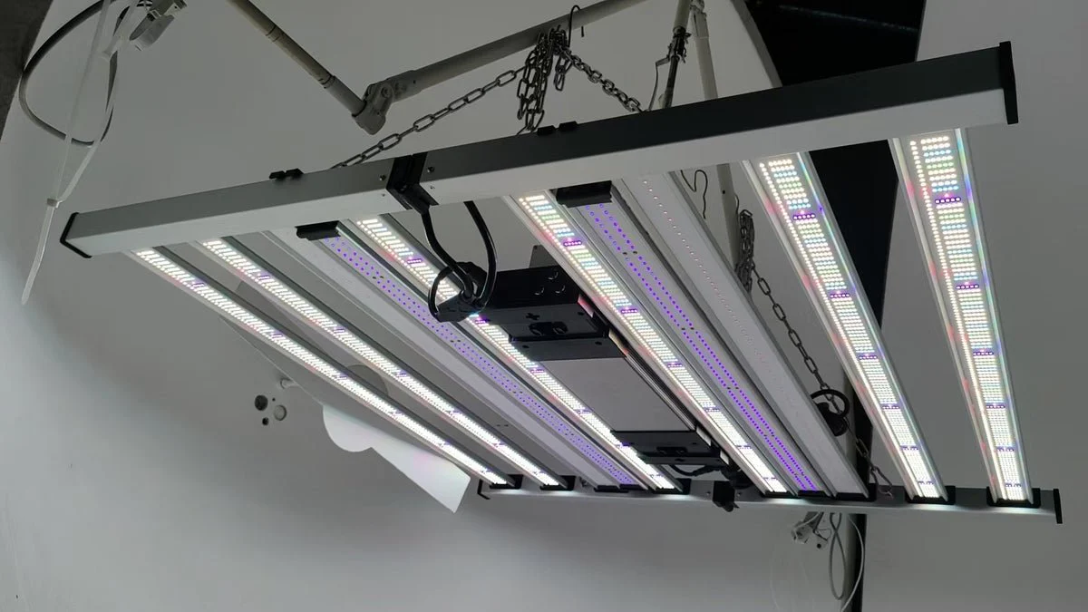 Mammoth Lighting Nova Sun Series 10 Bar 930W LED Grow Light - Image 8